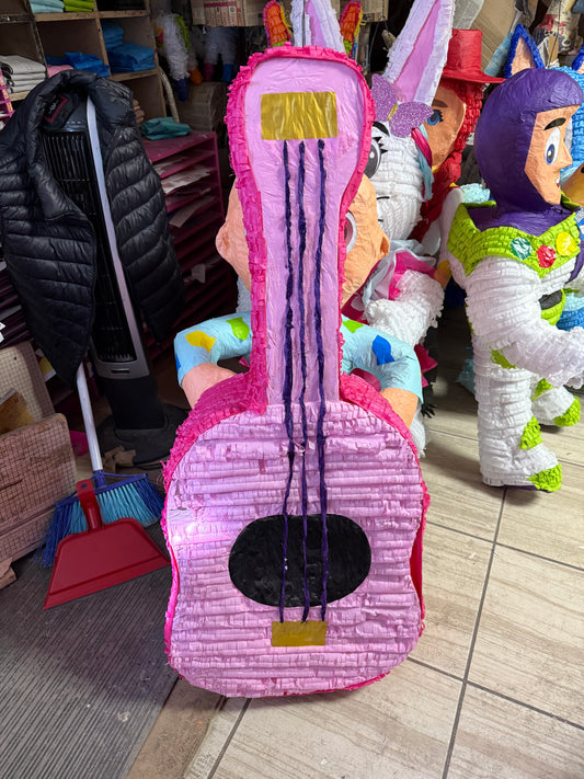 Guitar: Pink - Guitara: Rosa