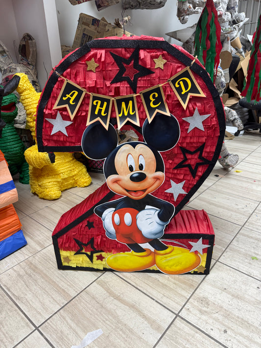 Number 2/Numero 2: Mickey Mouse
