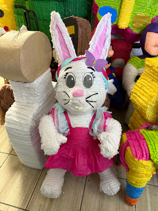 Easter Bunny: Female - Conejita Pascua