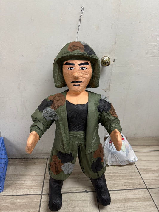 Soldier - Soldado