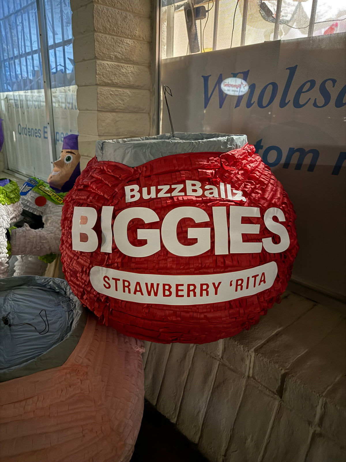 Buzz Ball Biggies: Red/Rojo