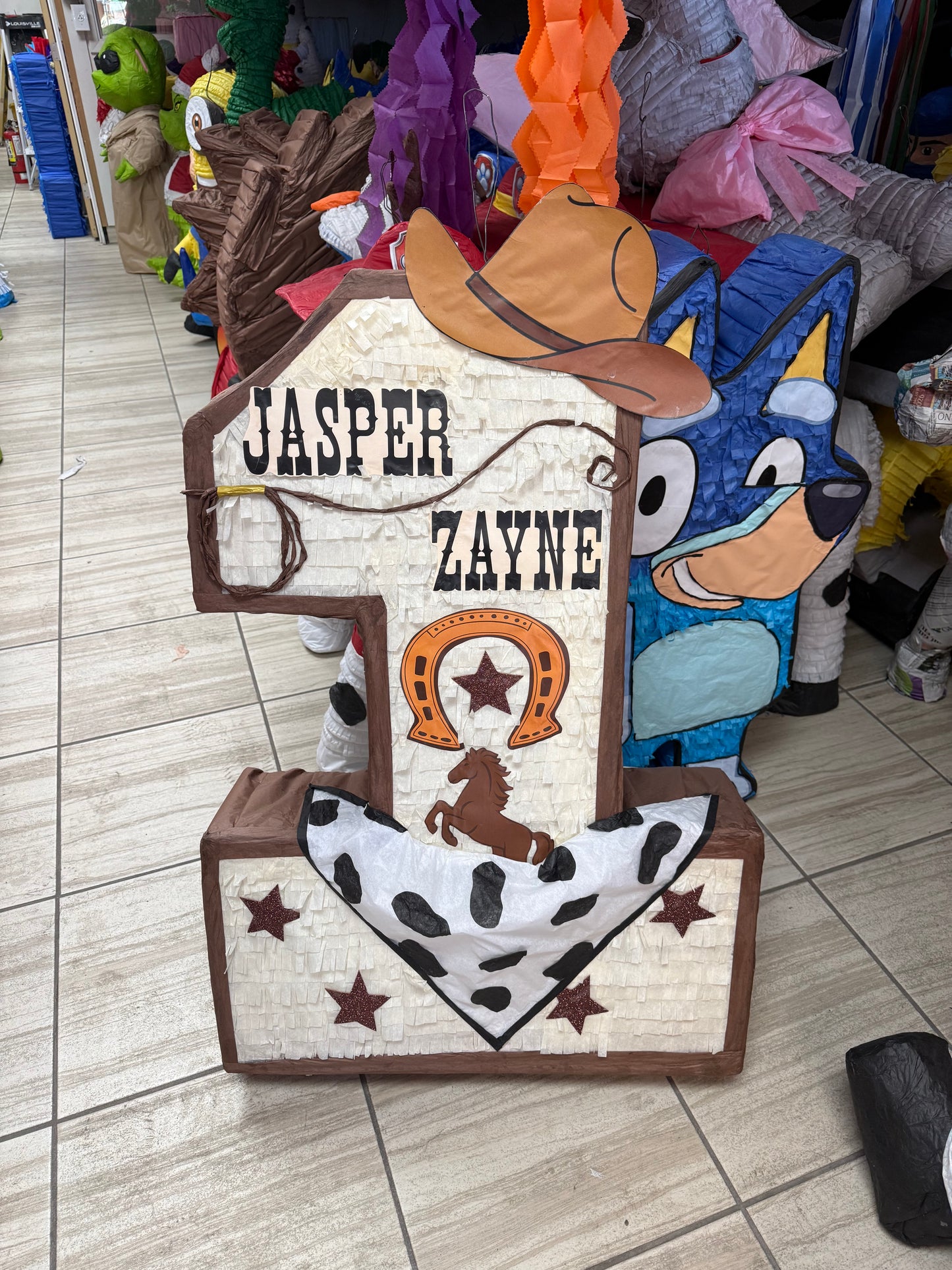 Number 1: Cowboy - Número 1: Vaquero