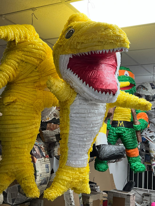 Baby Shark: Yellow/Amarillo
